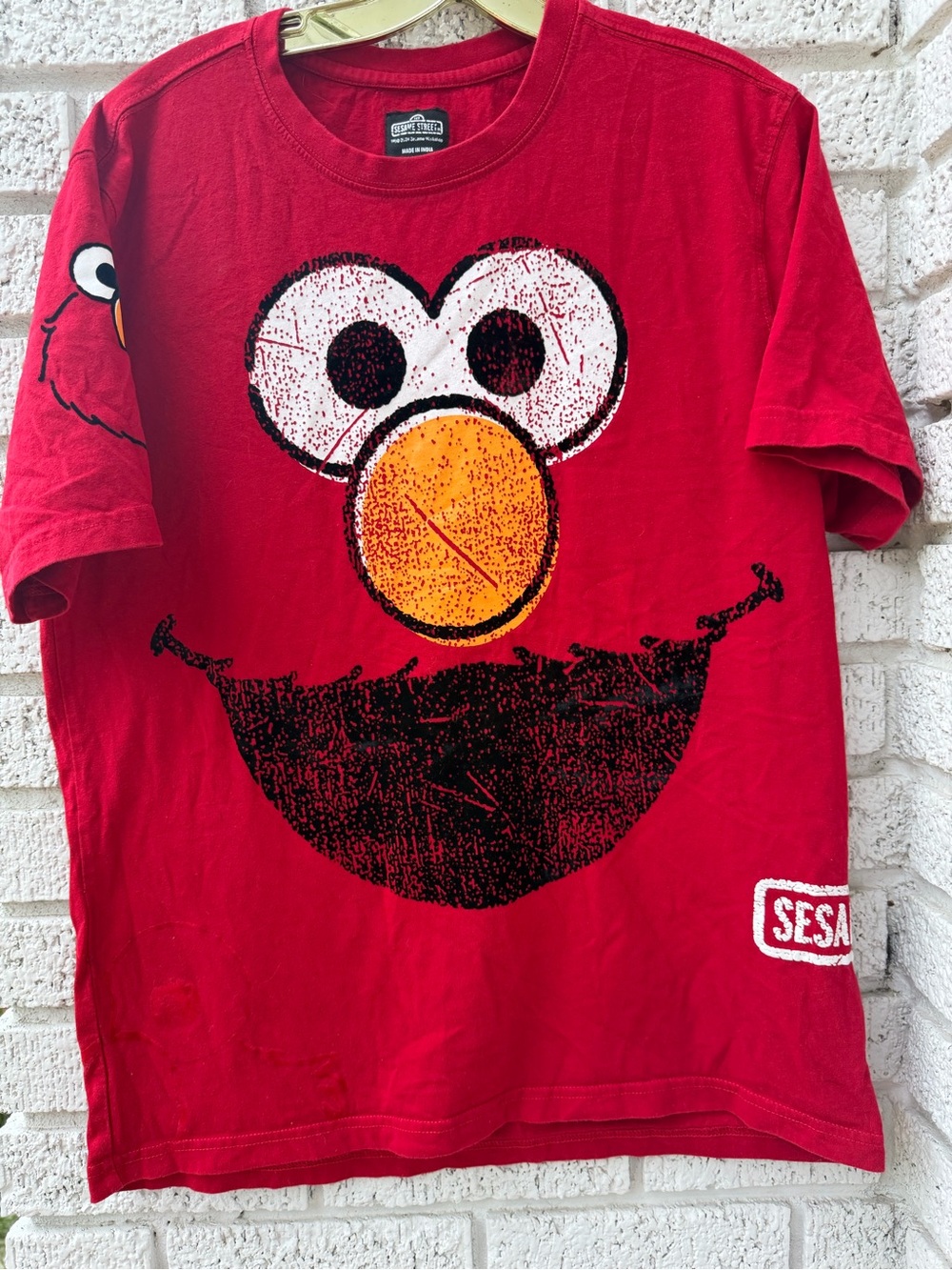 deKryptic x Sesame Street Elmo Velvet Graphic Tee
